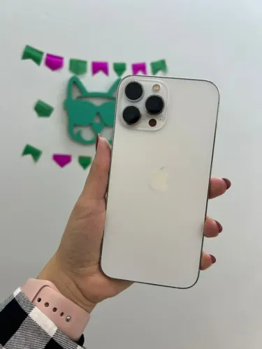 iPhone 13 Pro Max 128GB Prateado Seminovo 77% - retire em loja fisica na Savassi