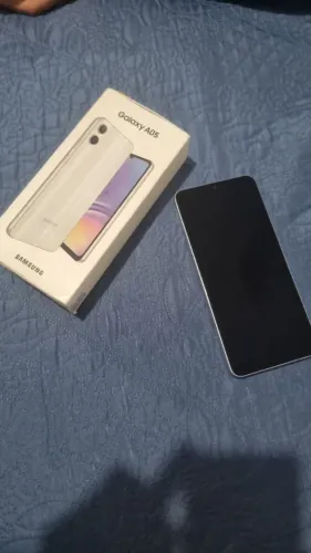 Celular GalaxyA05, usado uma vez observação não vai com carregador