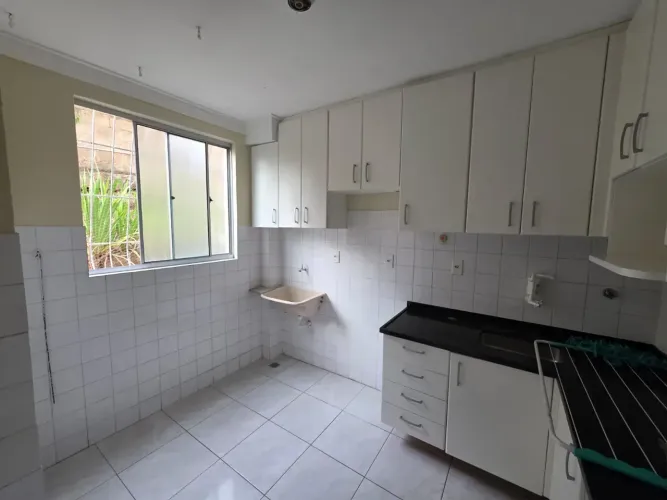 Imóvel para aluguel com 45 metros quadrados com 2 quartos