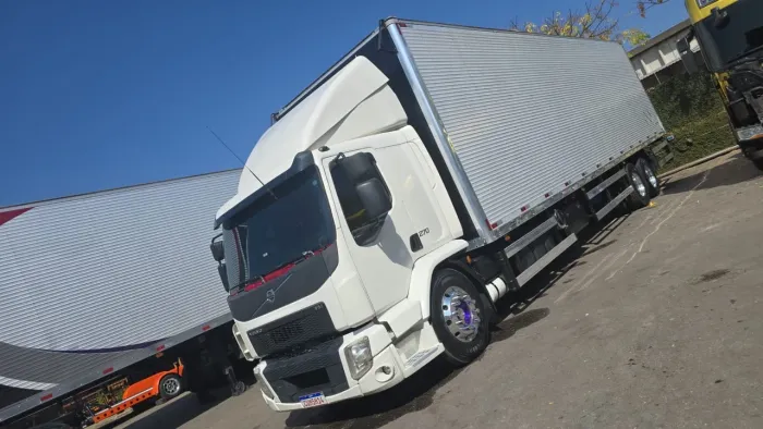 Volvo VM270