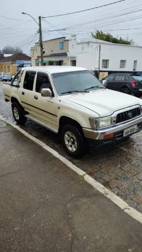Toyota Hilux CD SRV 4X4 3.0 8V 116cv TB Diesel 2002