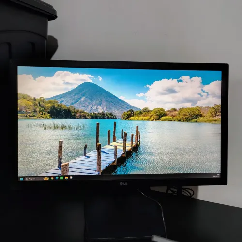 Vendo Monitor 22" LG Seminovo