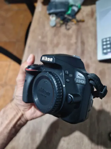 Nikon D3400 somente o corpo