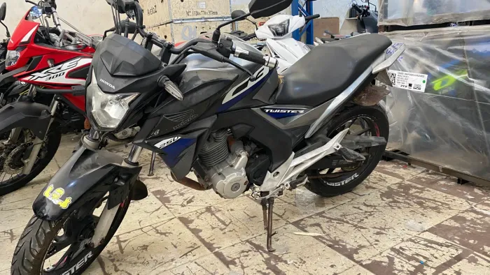 HONDA CB TWISTER ABS