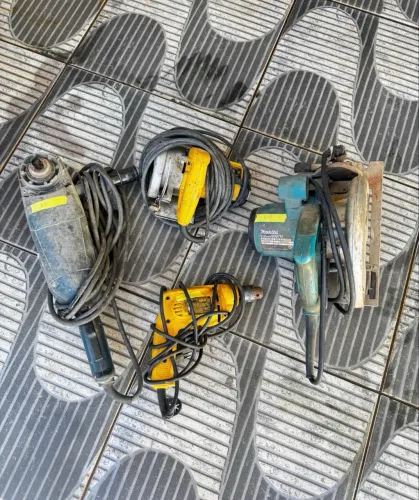 Tudo por 900 lixadeira , makita , furadeira e serra circular