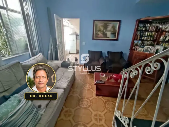 Casa de Vila Triplex com 3 Quartos e 2 Vagas no Méier! M97R
