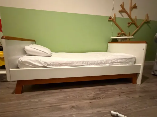 Vendo berço que vira mini cama