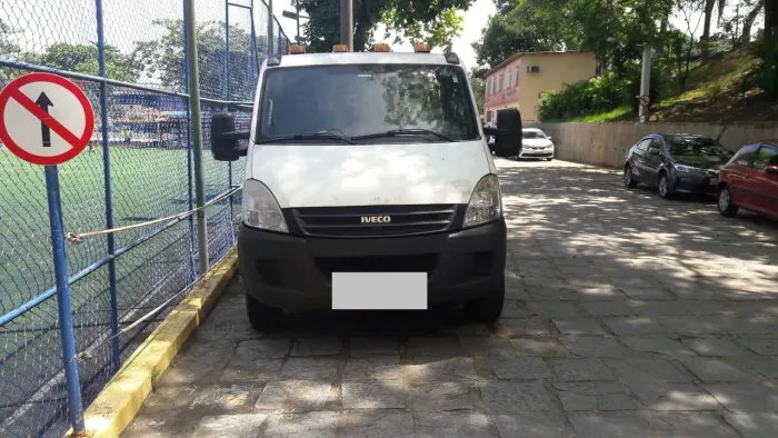 Iveco 35s14 guincho plataforma 2012 