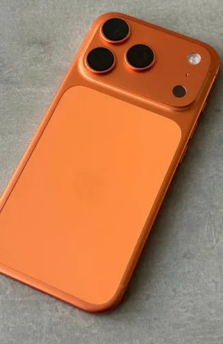 iPhone 17 Pro 256GB E-sim Laranja -- A pronto entrega Loja Física com Garantia