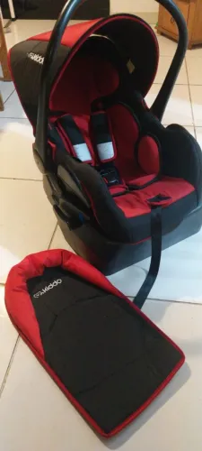 Bebê conforto Kiddo Casulo Click com base