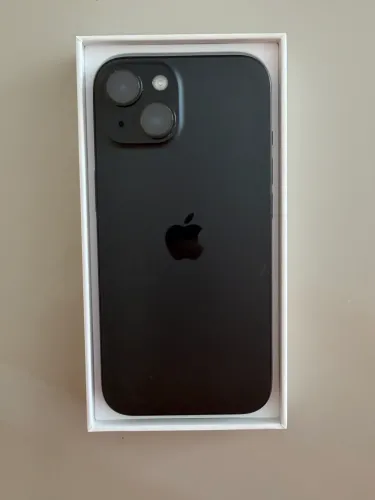 iPhone 15 128GB
