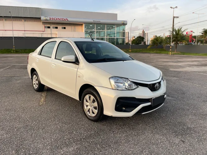 Toyota Etios X Sedan 1.5 Flex 16V 4P Mec. 2018