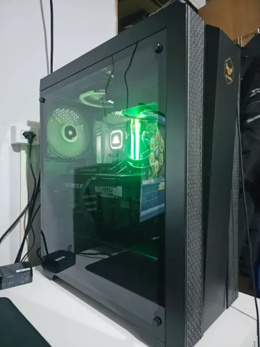 PC Gamer I9 13900KF + 64GB RAM + RTX 5070