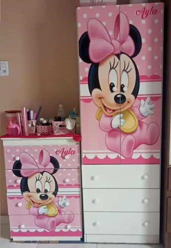 Kit guarda roupa e cômoda personalizadas