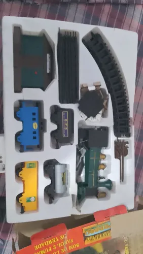 Trem de brinquedo antigo Braskit(leia a descrição!)