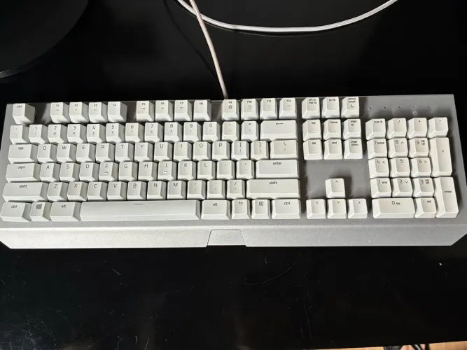 Teclado Razes Black Widow Chroma Mercury