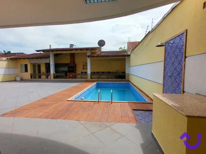 CASA NO CAMPOS ELISEOS - 04 SUITES E PISCINA