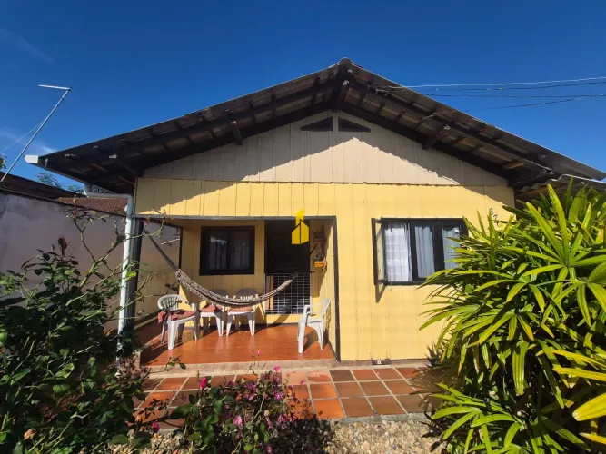 Casa de madeira