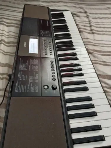 Teclado semi novo ctx800 todo revisado garantia de 90 dias