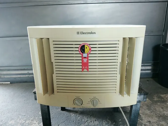 Ar condicionado Electrolux 7500Btus faço entrega