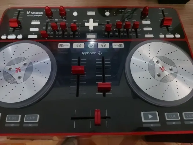 Linda Controladora Vestax Typhoon nao pioneer controller