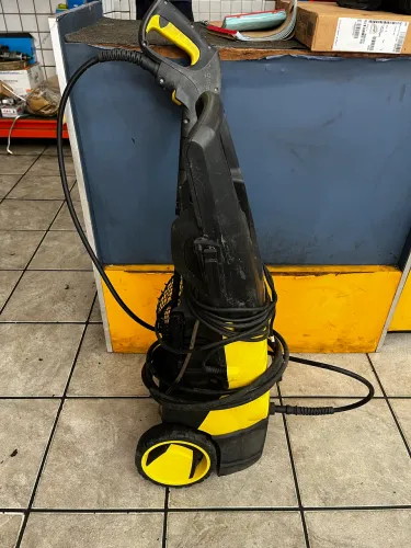 Lava jato Karcher K4 power