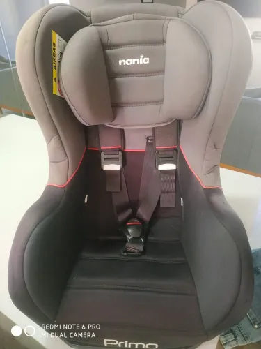 Cadeira nania primo até 25 kg.