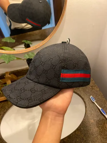 boné da gucci preto MUITO bom