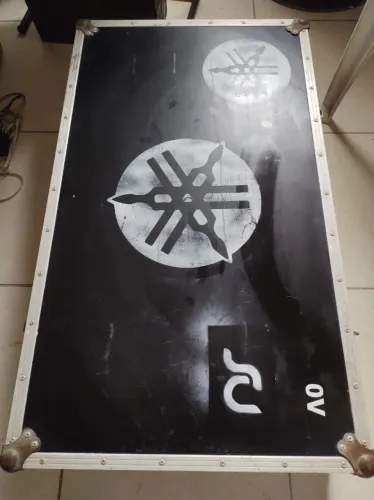 Mesa de som Yamaha MG-32
