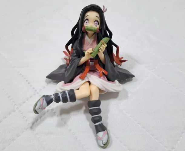 Figure sentada Nezuko Kamado - demon slayer