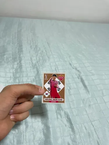 Figurinha Legend - Son bronze (2022)