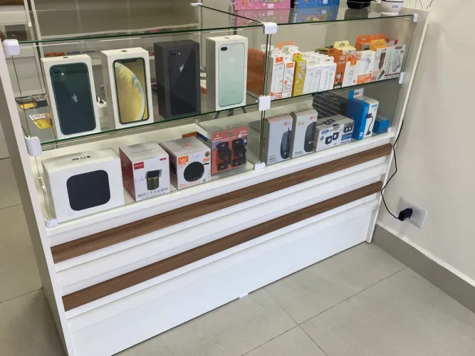 Balcão De MDF Com Vidro Para Loja