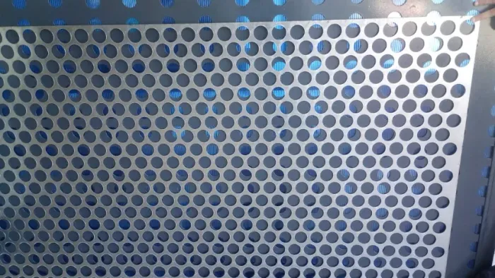 Chapa 2,00 x 1,00x 1,50mm o furo e de 45mm
