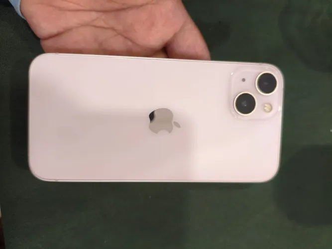 iPhone 13