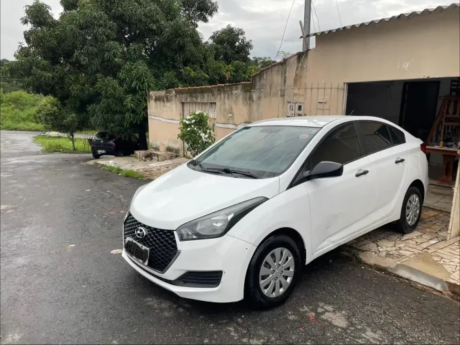 Hyundai HB20S Unique 1.0 Flex 12V Mec. 2019