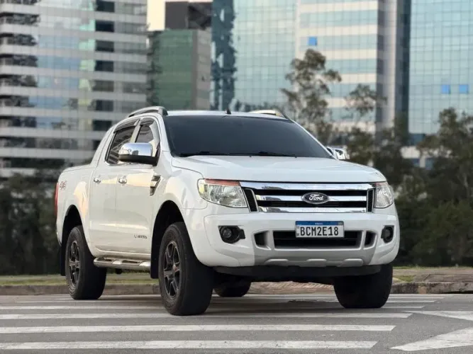 Ford Ranger Limited 3.2 20V 4X4 CD Aut. Dies. 2015