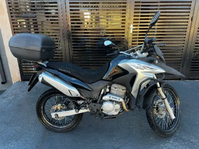 HONDA XRE 300 2017 - MUITO CONSERVADA - PRONTA PARA RODAR