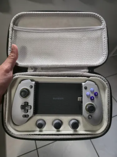 Gamesir G8 Galileo com case protetora