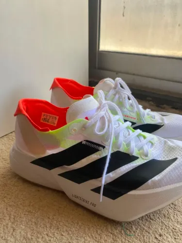 TÊNIS ADIDAS ADIZERO PRO 4