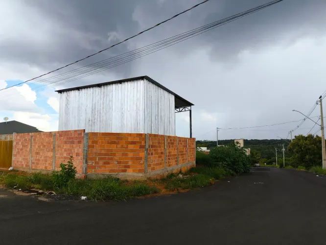 Vendo(ágio) terreno com barracão