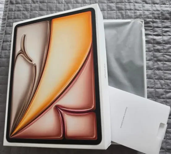 iPad Air M3 128GB 13" Estelar (Com Nota Fiscal, Garantia e Kit Acessórios)