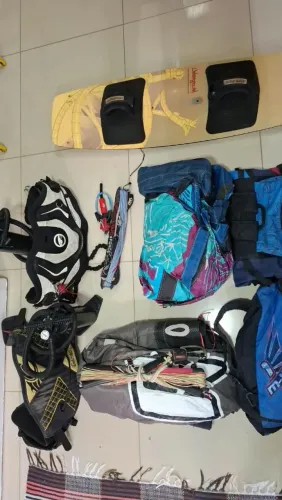 Esporte aquático ( Kite Surf)