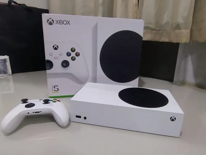 Xbox series S 512gb semi novo