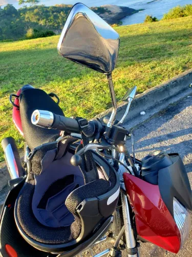 Titan 150