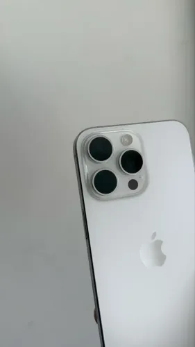 iPhone 15 pro Max novíssimo