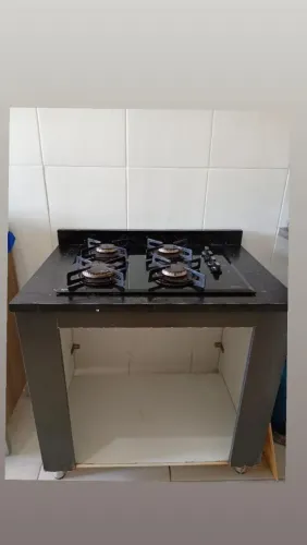Cooktop com base