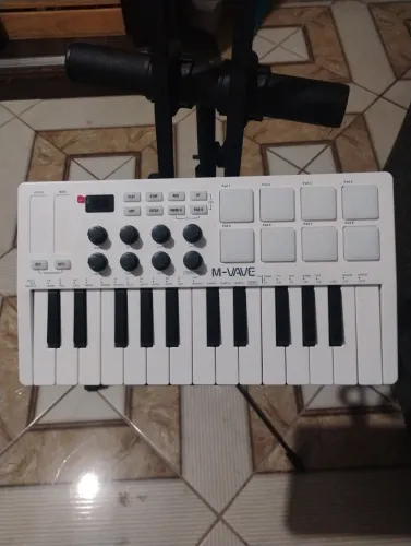 Controlador MIDI M-VAVE SMK-25 Bluetooth + Caixa Original | Estado de Novo