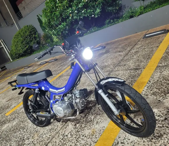 Vendo Moby 4 Tempos Nova Apenas 9 mil KM rodados, com Nota fiscal.