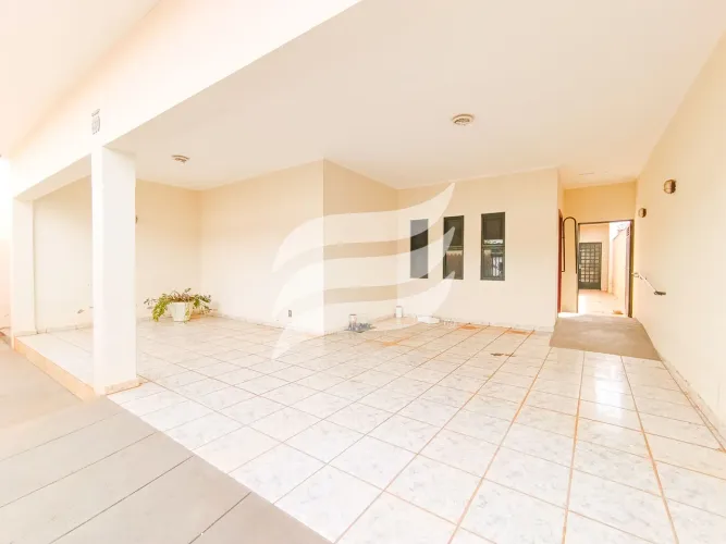 Casa com 4 quartos, sendo 2 suítes, no Bairro Ipanema, Araçatuba/SP
