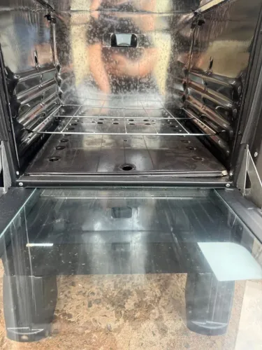 Vende-se fogão 4 bocas.